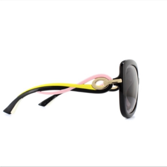 Dior twisted F, Excellent Used Condition- No Box - Picture 4 of 5